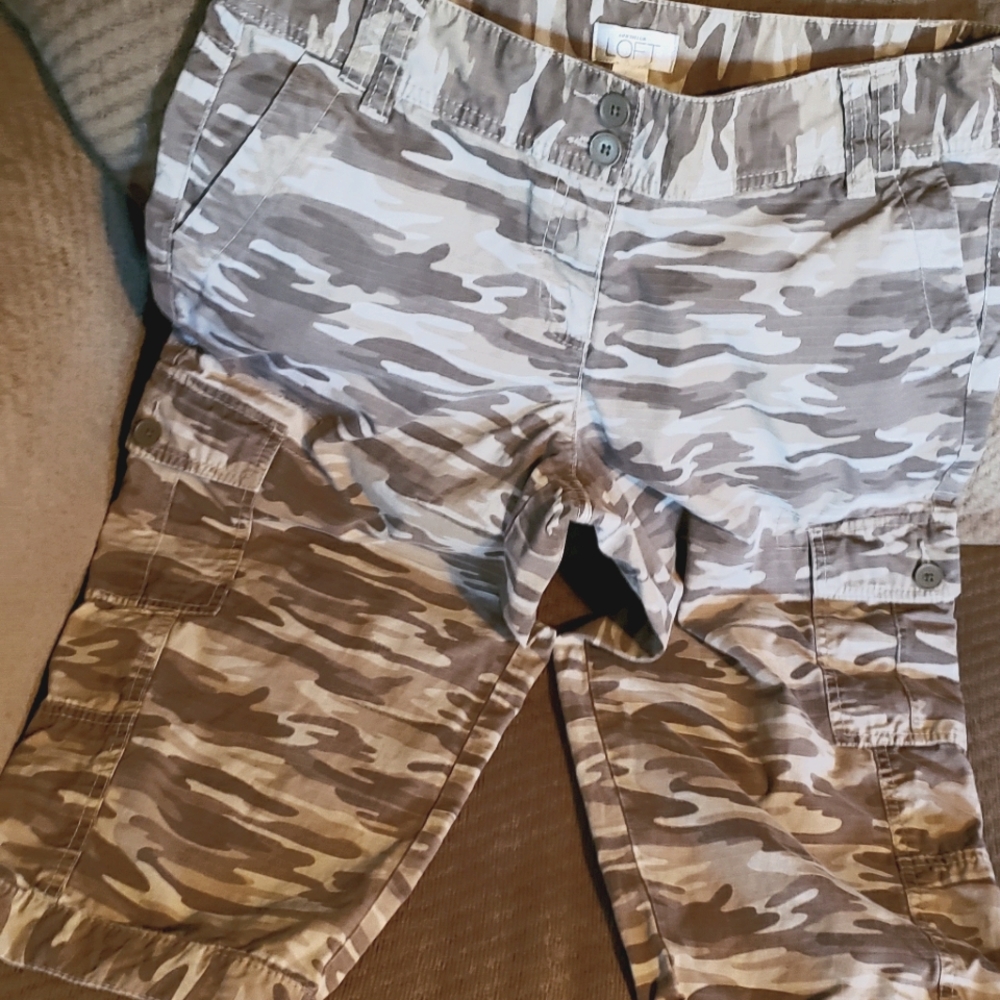 Ann Taylor Loft Camo Capris